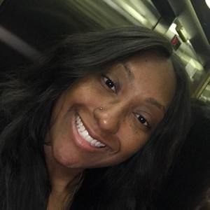 Meet your Posher, Deanna